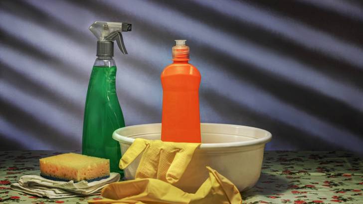 cleaning supplies