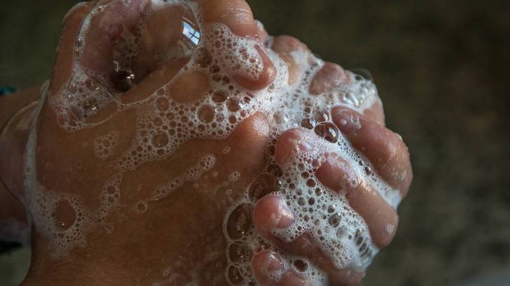 sudsy hands with saop