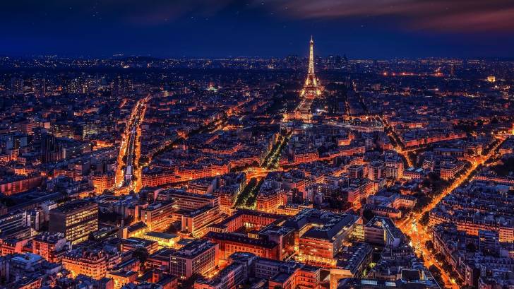night time paris