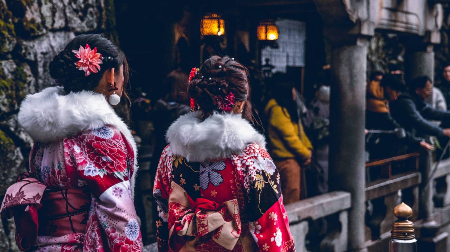 japanese women and travelers