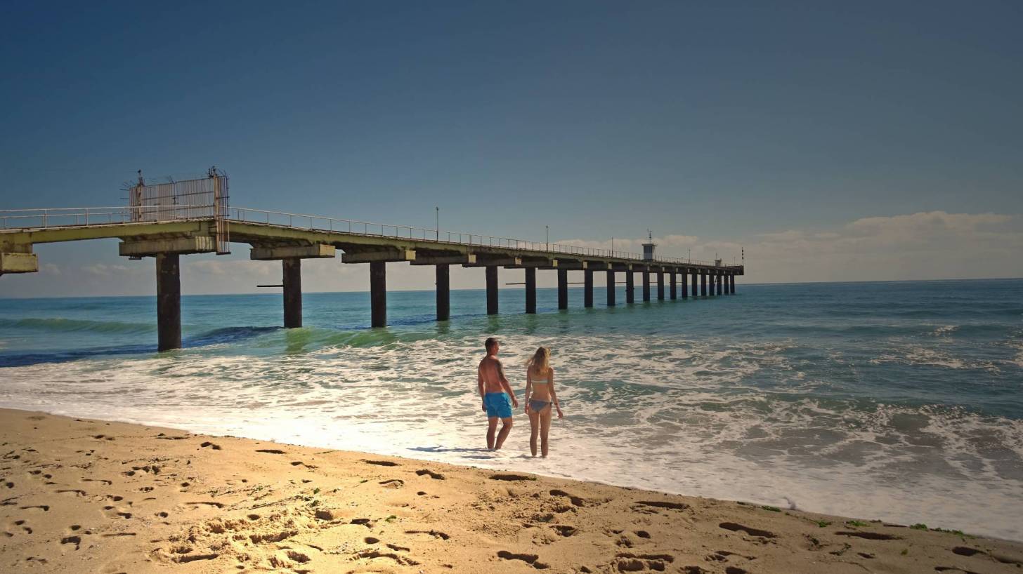 florida beach and pier