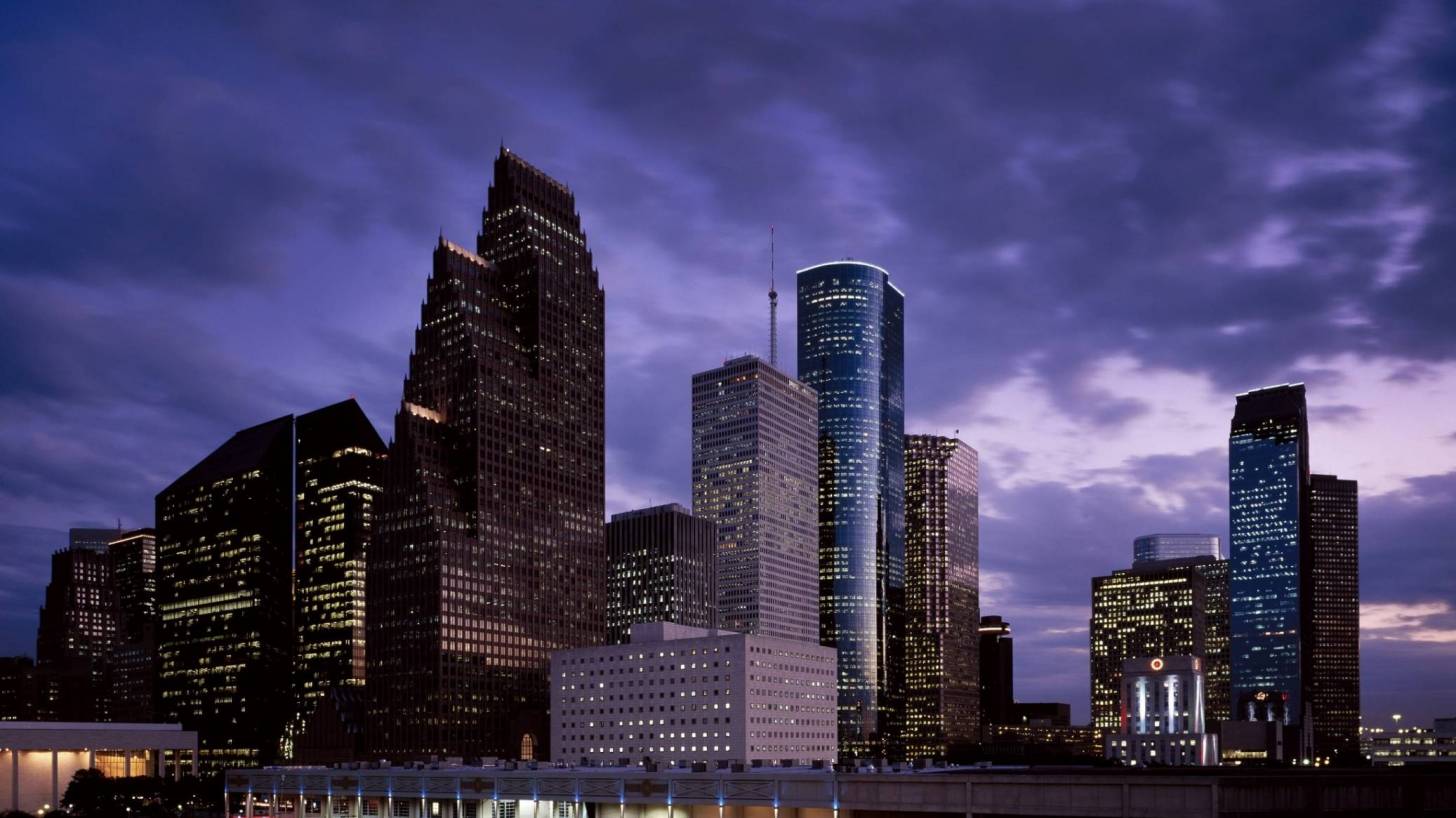 houston skyline at dusk